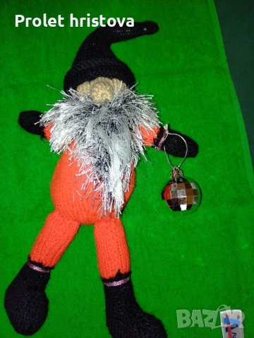 Коледни украси