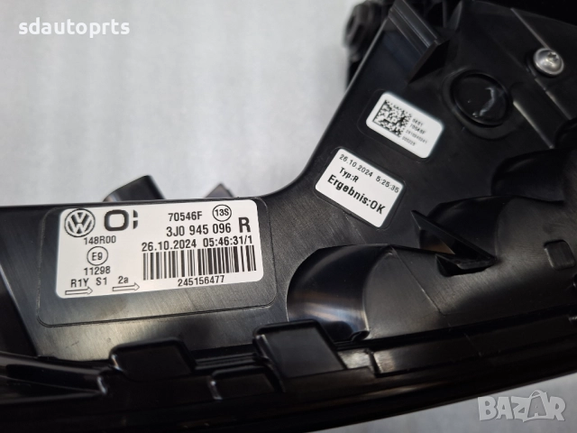 3J0945096 Нов Десен стоп Passat B9 Пасат Б9 Европа, снимка 5 - Части - 52226928