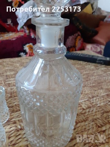 Соц.гарафа за ракия с 9 чаши, снимка 3 - Прибори за хранене, готвене и сервиране - 40058816