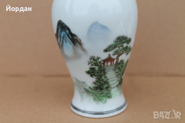 Китайска Порцеланова ваза , снимка 2 - Вази - 36417089