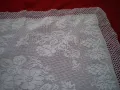 Красива бяла квадратна  плетена на една кука покривка, снимка 7