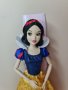 Оригинална кукла Снежанка и седемте джуджета - чупещи стави - Дисни Стор Disney Store, снимка 1 - Кукли - 39147634