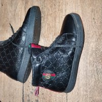 Мъжки обувки на Gucci номер 44 реплика , снимка 2 - Маратонки - 43467851