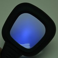 Гумирана ръчна лупа увеличение 3Х LED UV осветление фалшиви пари бижута часовници четене марки злато, снимка 3 - Други инструменти - 9636363