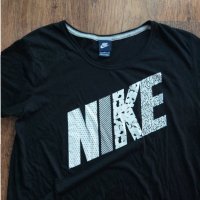 Nike - страхотна дамска тениска, снимка 1 - Тениски - 33292294