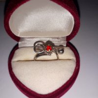 Стар античен сребърен пръстен с червен камък , снимка 2 - Пръстени - 33615014