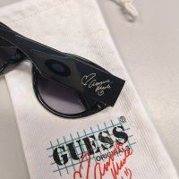 Дамски слънчеви очила на бранда GUESS , снимка 4 - Слънчеви и диоптрични очила - 43972094