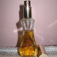 Giorgio Beverly Hills оригинален дамски парфюм 45 мл, снимка 4 - Дамски парфюми - 38887307