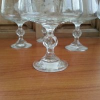 Стари кристални чаши с гравюра, снимка 5 - Антикварни и старинни предмети - 33350782