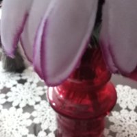 Ваза българско цветно стъкло с голям букет цветя, снимка 2 - Декорация за дома - 37915739