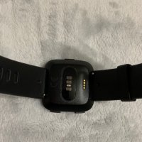 Смарт часовник Fitbit Versa Black, снимка 4 - Смарт гривни - 28810811