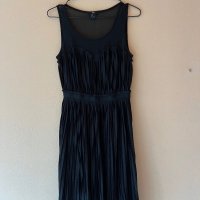 H&M Черна рокля солей с сърцевидно деколте S размер 🖤, снимка 1 - Рокли - 43985300