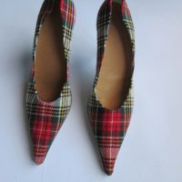 Обувки на висок ток шотландско каре н.40, снимка 2 - Дамски обувки на ток - 27015341