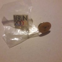 Значки Берлин 2000, снимка 1 - Колекции - 28578633