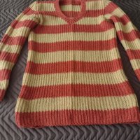 Ръчно плетен вълнен пуловер, снимка 1 - Жилетки - 34904207