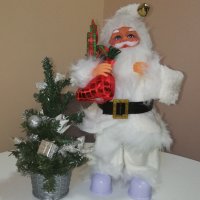 Светещ ,танцуващ и пеещ Дядо Коледа 30см., снимка 3 - Декорация за дома - 38437900