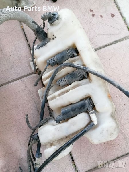 Казанче чистачки BMW E39 Казанче течност чистачки BMW E39 казанче Чистачки БМВ Е39 казанче вода , снимка 1