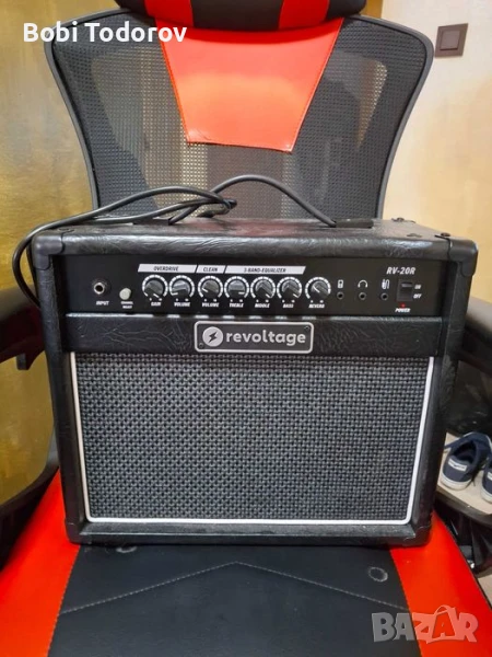 Запазен Усилвател за електрическа китара на Revoltage RV-20R, снимка 1