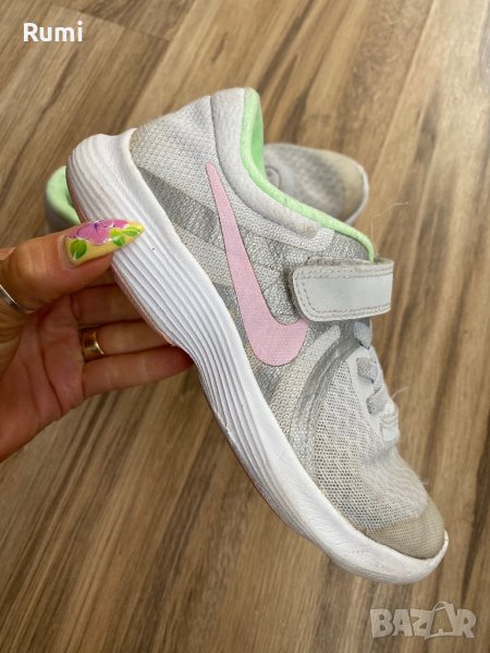 Оригинални юношески маратонки Nike Revolution 4 Girls Ps! 31,5 н, снимка 1