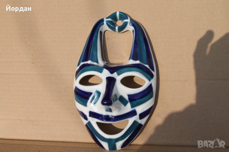 Испански порцеланова маска , снимка 1