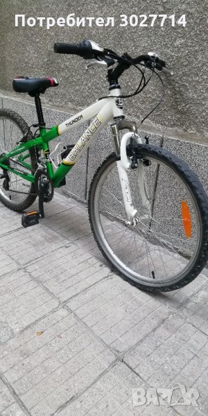 Велосипед колело 24 цола 18 скорости шимано преден амортисьор много запазено технически изрядно , снимка 1