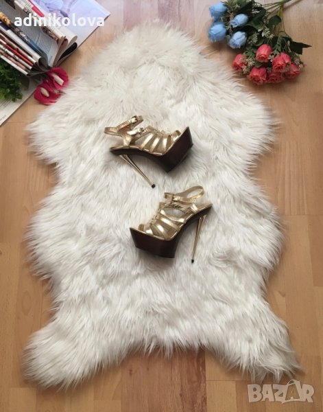 Златни сандали, снимка 1