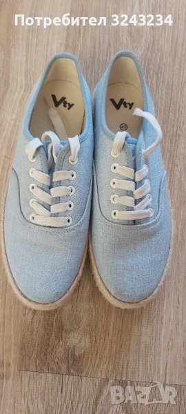 Удобни нови обувки, снимка 1