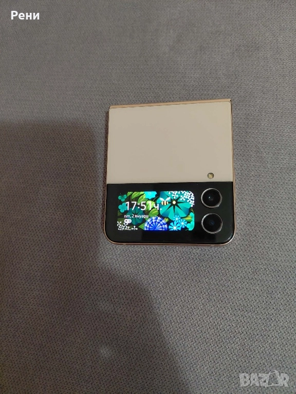 Samsung Galaxy Z Flip 4, снимка 1