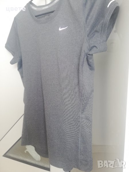 Дамска тениска найк сива, снимка 1