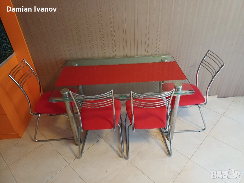 Стъклена маса за трапезария с 4 стола, снимка 1