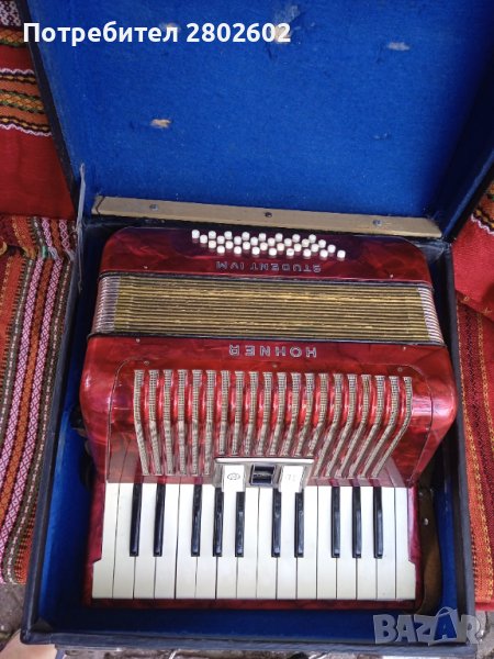 Продавам акордеон Хонер Hohner 32 баса, снимка 1