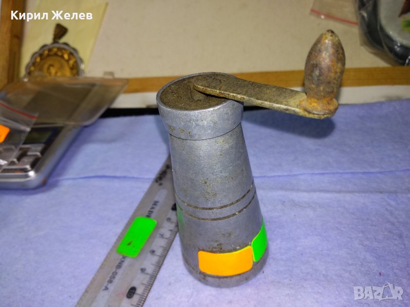 МНОГО СТАРА РЯДЪК КОЛЕКЦИОНЕРСКИ РЕТРО МОДЕЛ МЕТАЛНА МЕЛНИЧКА За ПОДПРАВКИ 41361, снимка 1