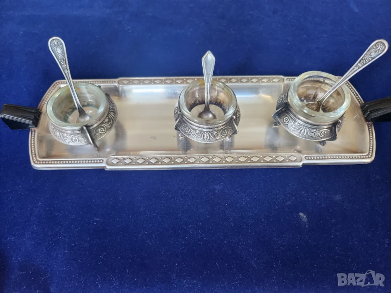 съдче за хайвер, горчица,подправки 3 броя в обков от мелхиор, с поднос + 3 лъжички /посребрени, снимка 1