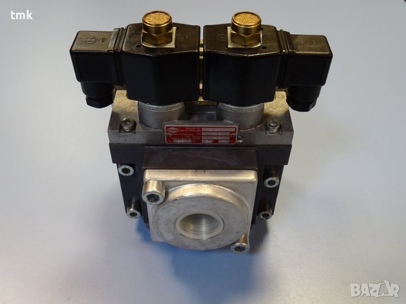 Пневматичен разпределител за преси HERION XSZ 20 press safety valve 24VDC 2/8Bar, снимка 1