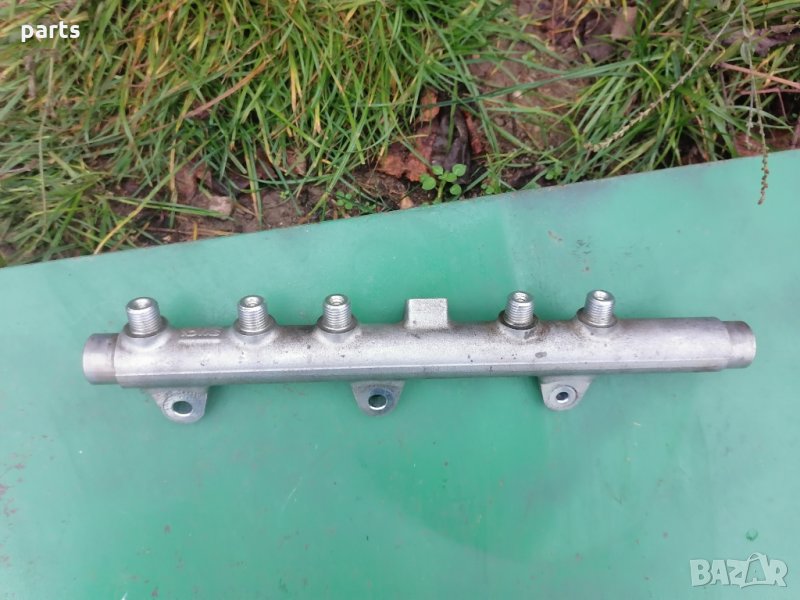 Горивна Рейка 1.9JTD Фиат - Алфа Ромео - Ланчия - 011110007318L3 - 0445214016 N, снимка 1