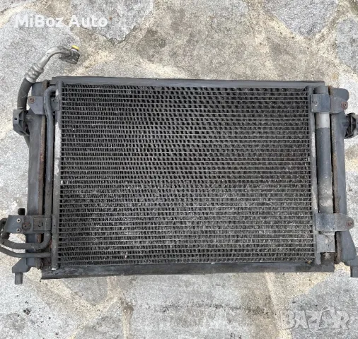 Кондензатор радиатор климатик Фолксваген Голф 5 VW Golf