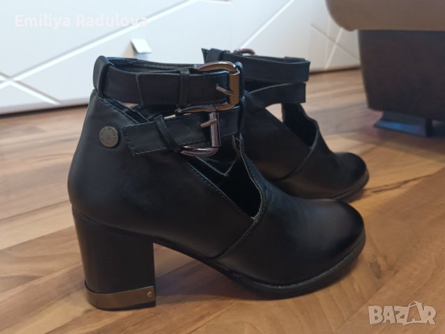 Черни дамски обувки с ток, снимка 2 - Дамски елегантни обувки - 43342340