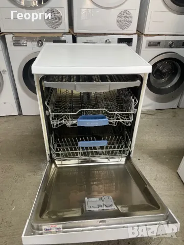 Bosch свободно стояща съдомиялна 60 см, снимка 2 - Съдомиялни - 48489552