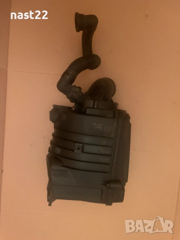 Кутия въздушен филтър Фолксваген Голф 5 1.6 бензин