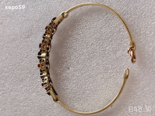 Златна дамска гривна с гранати-злато 585, снимка 8 - Гривни - 52307481