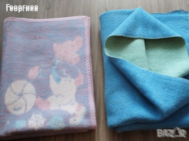 Ръкавици велур,Вълнени одеала и плат с размери  3.20/0.60 см.Плат черно кадифе., снимка 3 - Други стоки за дома - 37226885