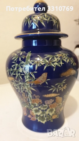 Красиви порцеланови вази с кобалт и злато. , снимка 15 - Вази - 52494307