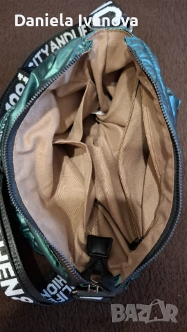 Чисто нова,чудесна,стилна,функционална,дамска чанта,чисто ново портмоне,чисто нови каренца,общо: 22€, снимка 6 - Чанти - 53419382