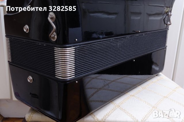 Акордеон Велтмайстер Метеор 120 баса, снимка 6 - Акордеони - 36650092