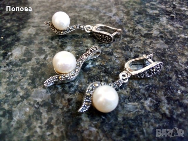 Комплект сребро с перли и марказити /обеци и медальон /, снимка 1 - Бижутерийни комплекти - 26590914
