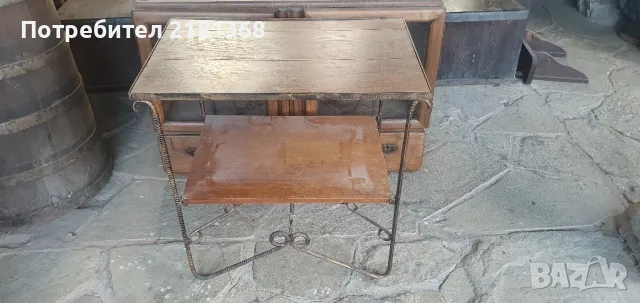 старинни шкаф и маса. , снимка 2 - Шкафове - 48561172