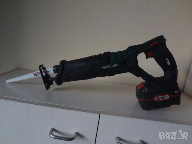 Саблен трион - акумулаторен - Parkside