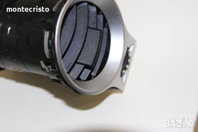 Ляв централен въздуховод Renault Koleos (2008-2011г.) лява централна розетка 68751JY00A, снимка 4 - Части - 50156458