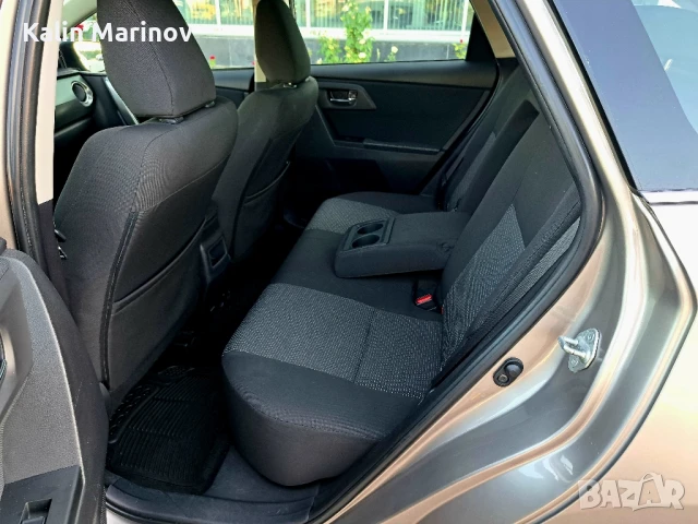 Тойота Аурис 1.3 i 2014г., снимка 6 - Автомобили и джипове - 50789072