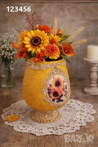 Ръчно декорирана стъклена чаша / кашпа – уникат, снимка 2 - Декорация за дома - 53199280